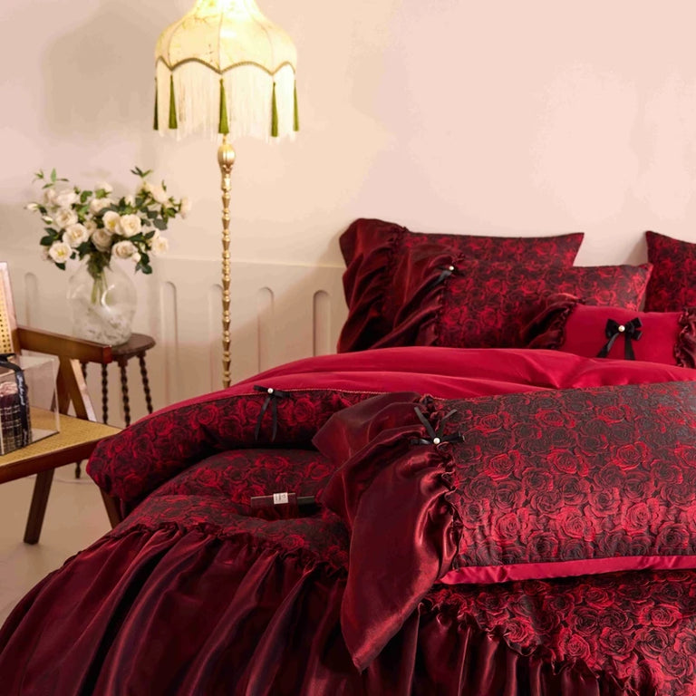 Red rose print duvet cover and ruffled pillowcases