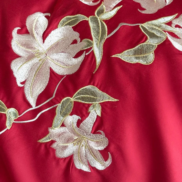 Embroidered Egyptian Cotton Bedding Set 1000TC | Red Lily lily embroidery close up