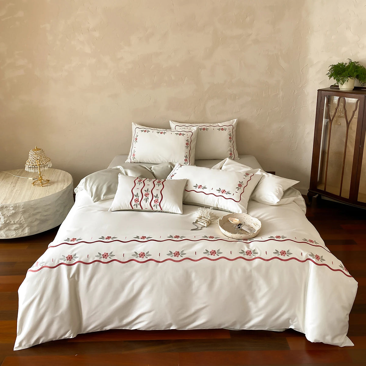 Embroidered Egyptian Cotton Bedding Set 900TC | Rosebud Ribbon - Egyptian Bedding