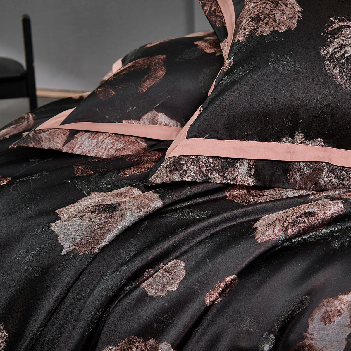 Floral Egyptian Cotton Bedding Set 1200TC | Black Rose rose pattern close up