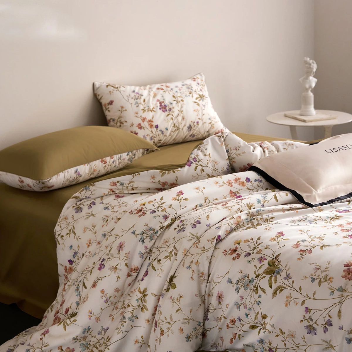 Floral Egyptian Cotton Bedding Set 800TC | Honey Meadow bedding side view