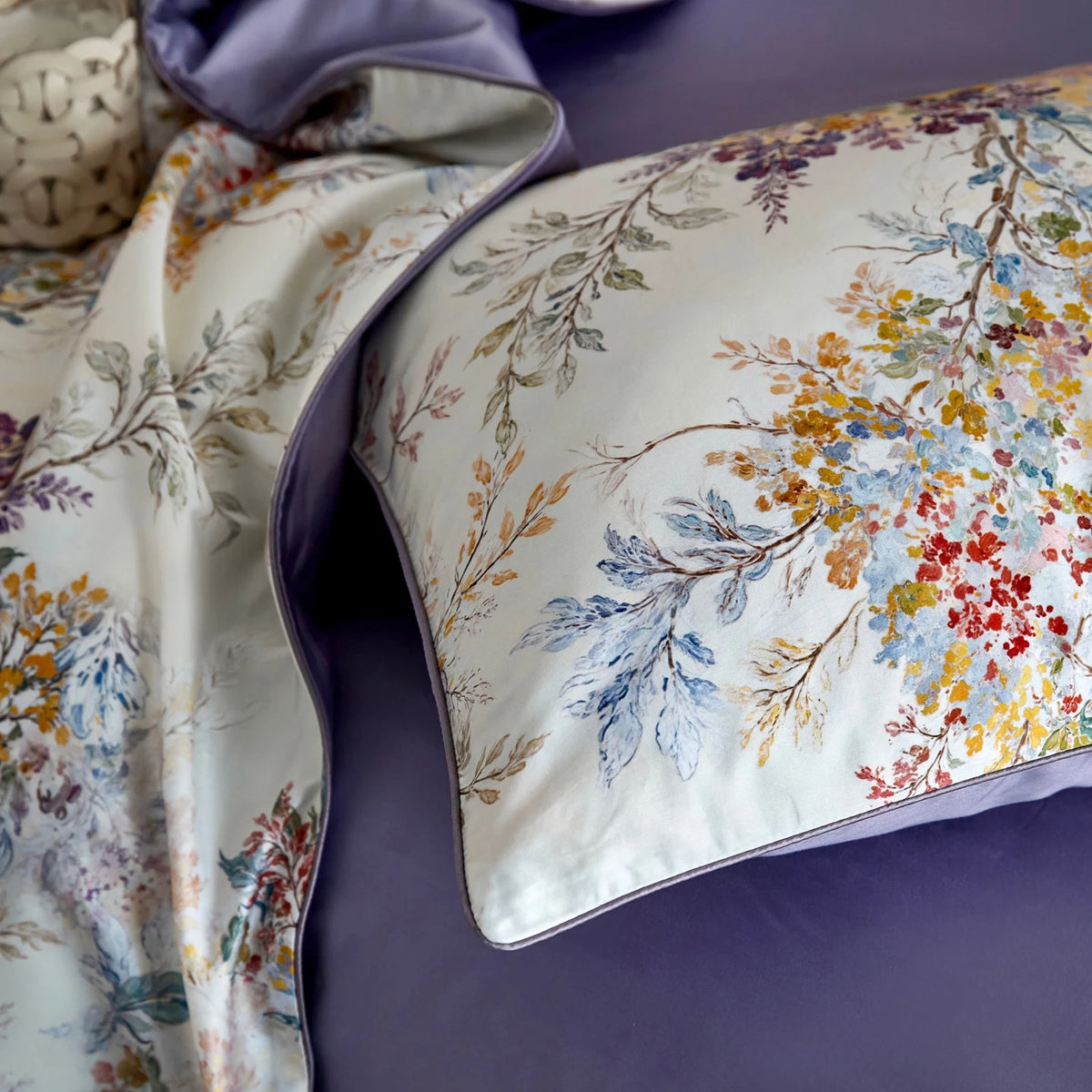 Floral Egyptian Cotton Bedding Set 800TC | Lavender Blossom flower print close up
