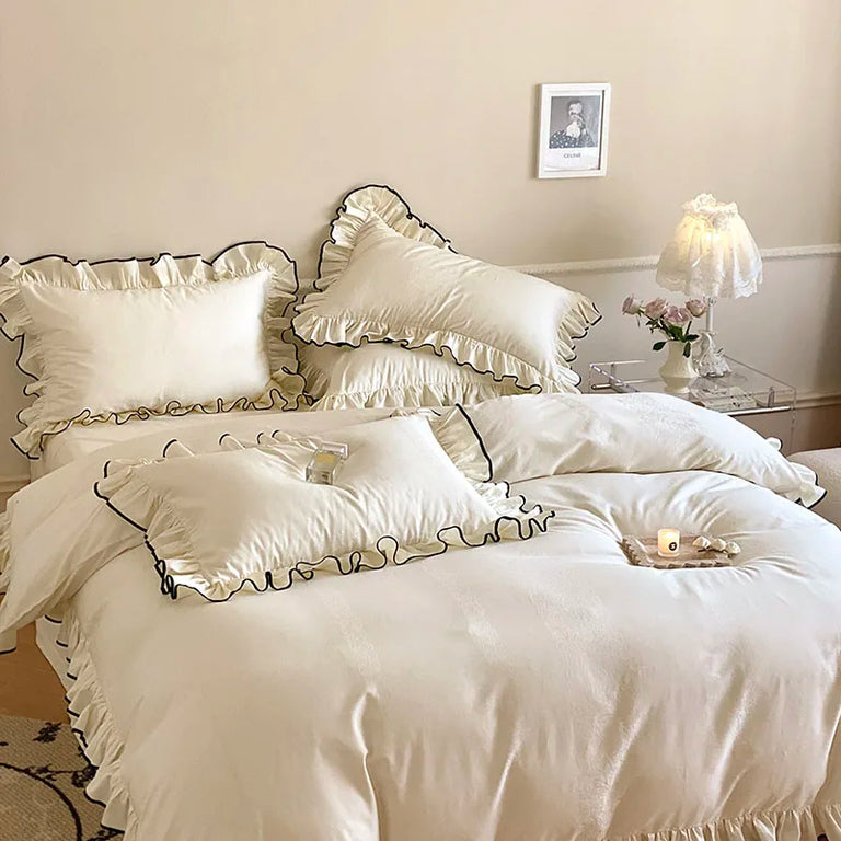Jacquard Egyptian Cotton Bedding Set 1000TC | Black Trim Ruffle bedding angle view