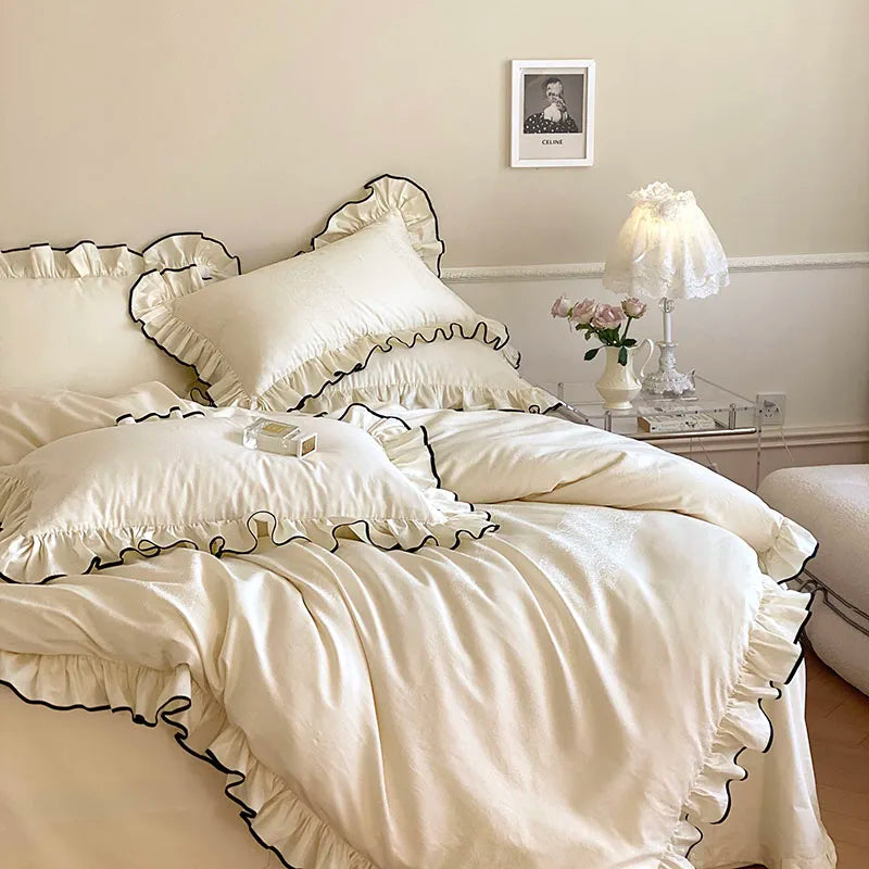 Jacquard Egyptian Cotton Bedding Set 1000TC | Black Trim Ruffle on double bed