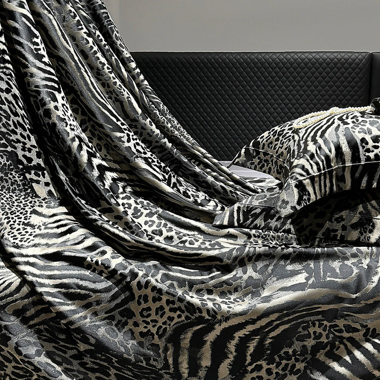 Jacquard Egyptian Cotton Bedding Set 1200TC | Wild Safari duvet cover drape