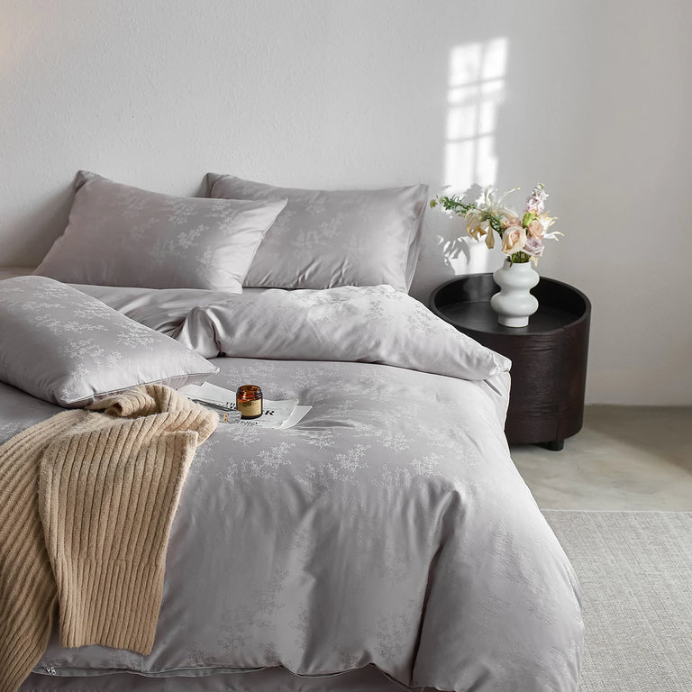 Jacquard Egyptian Cotton Bedding Set 600TC | Dove Grey duvet cover angle view