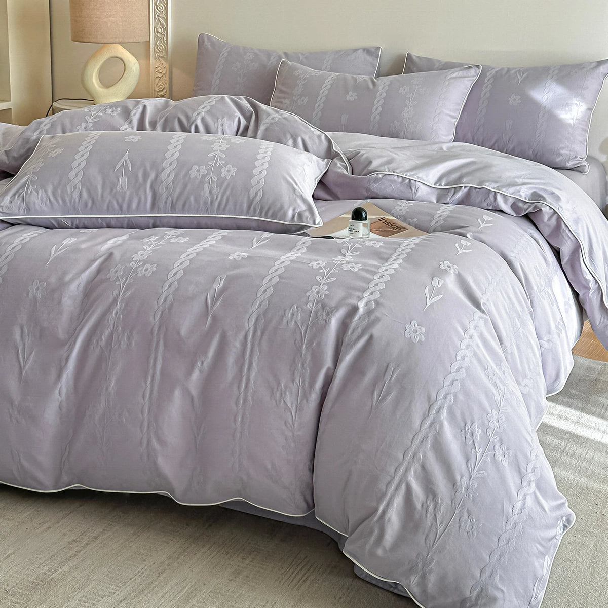 Jacquard Egyptian Cotton Bedding Set 800TC | Floral Stem in Misty Lilac