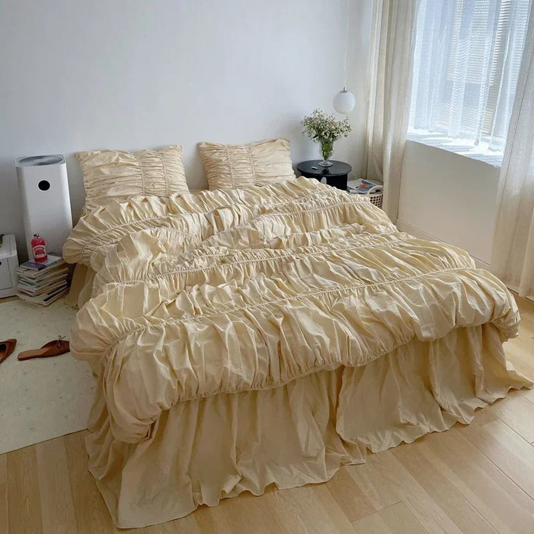 Elegant Ruffled Princess-Style Bedding Set with Duvet Cover - 600TC