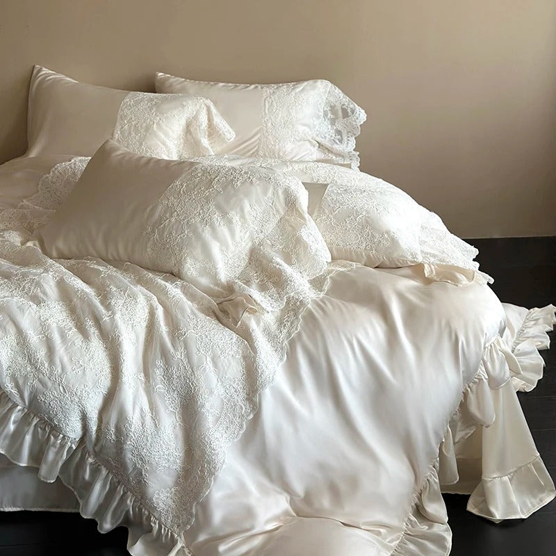 White Ruffled Lace Egyptian Cotton Bedding Set with Duvet Cover - 1000TC