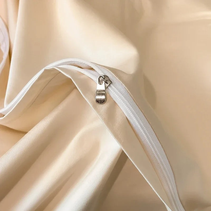 Feather-Embroidered Beige Satin Bedding Set with Duvet Cover - 600TC