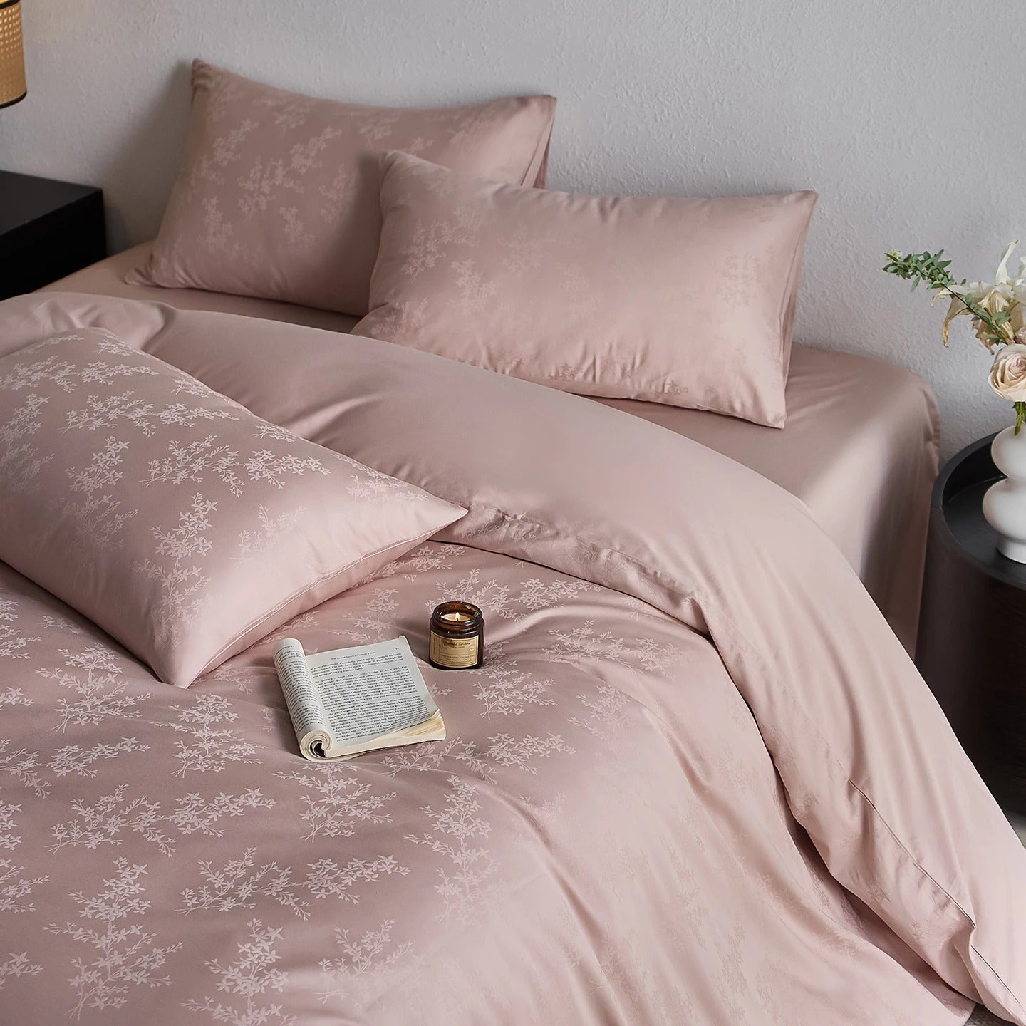 Soft Greige Jacquard Bedding Set with Geometric Style - 800TC Egyptian Cotton