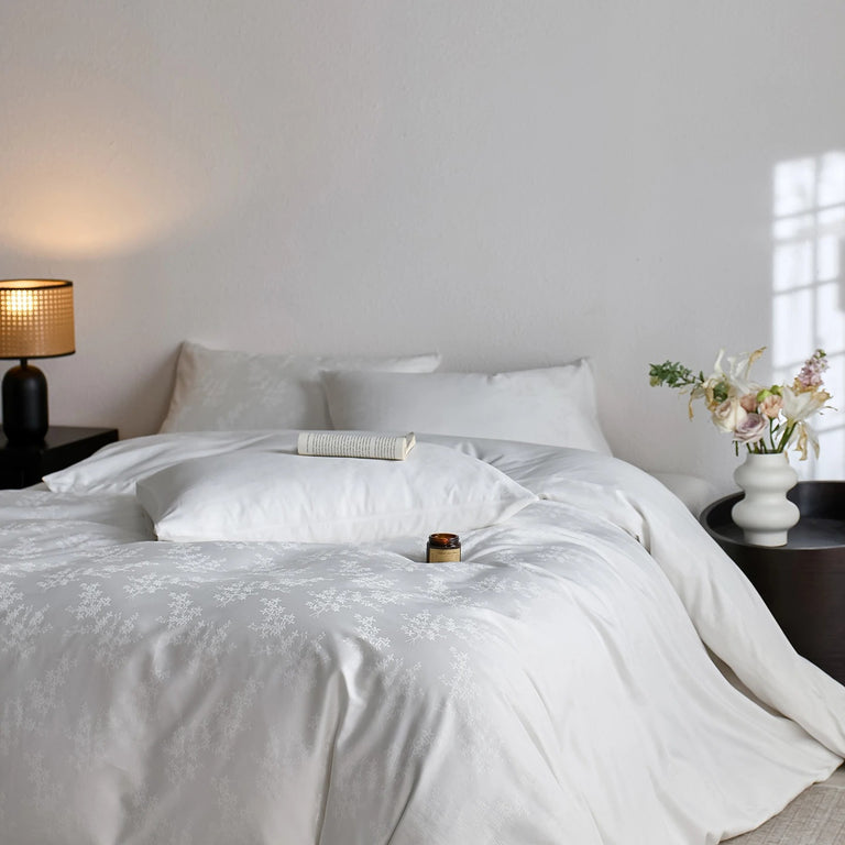 Soft Greige Jacquard Bedding Set with Geometric Style - 800TC Egyptian Cotton