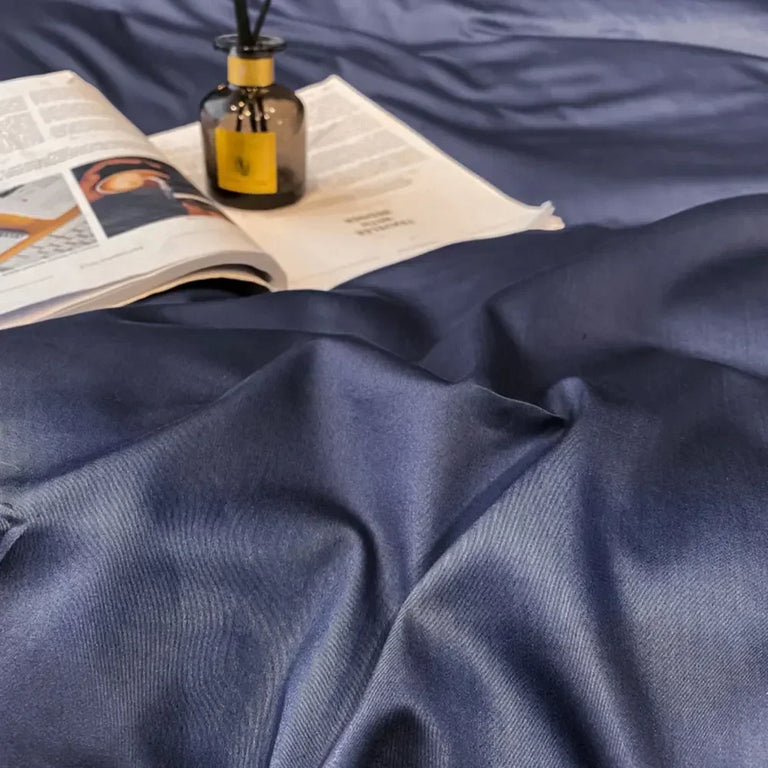 Plain Egyptian Cotton Bedding Set 800TC | Midnight Navy fabric close up