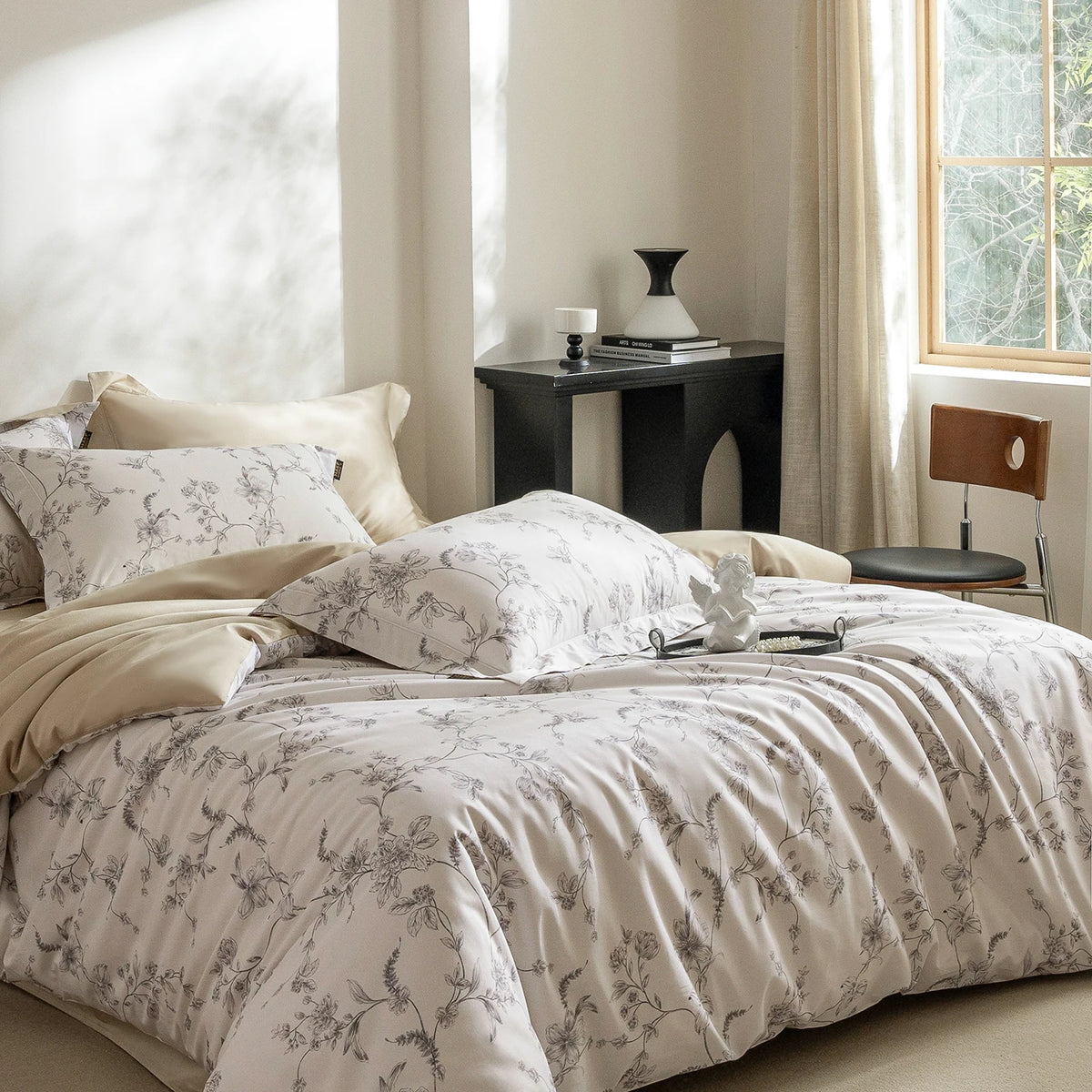 Printed Egyptian Cotton Bedding Set 600TC | Soft Botanicals in Grey Sprig
