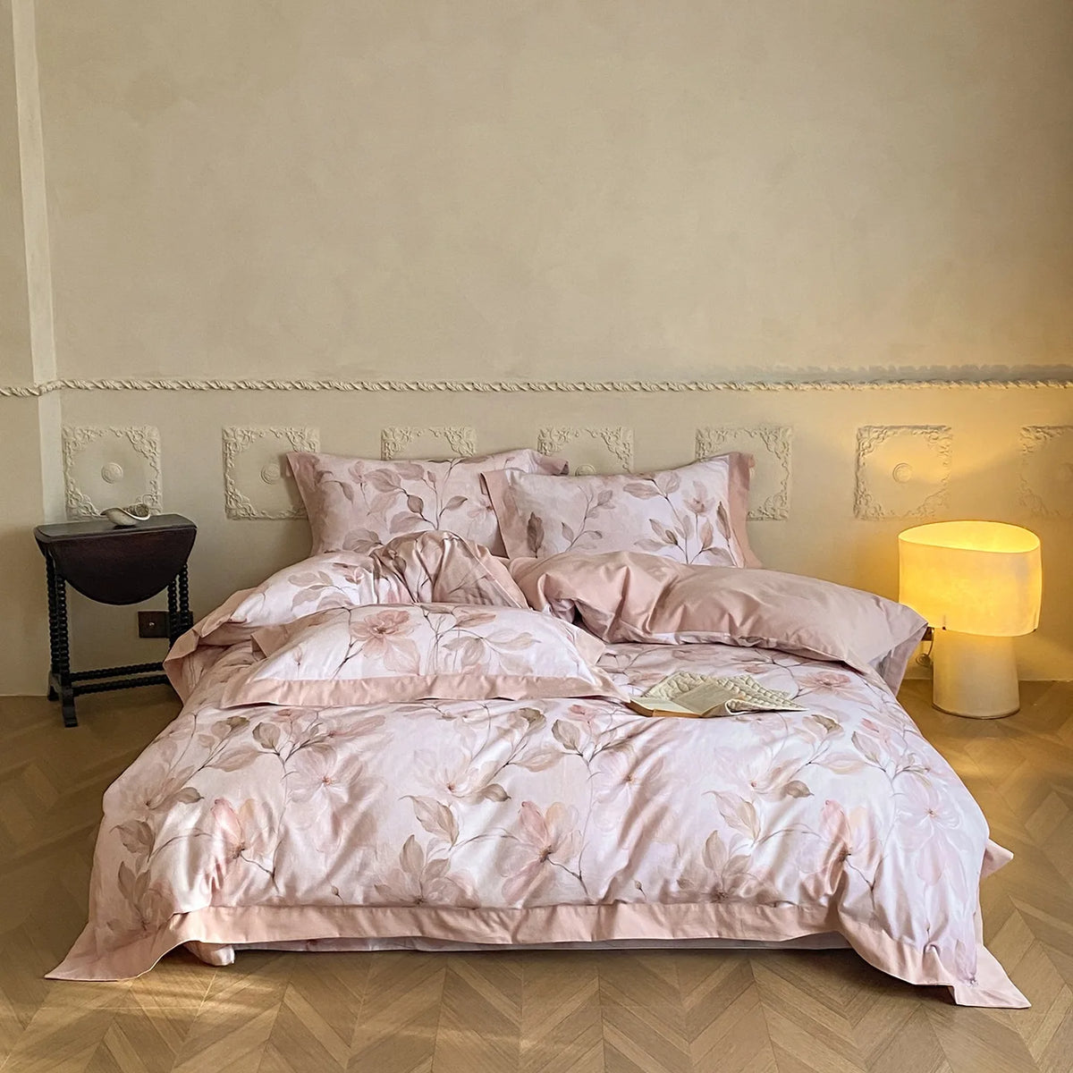 Printed Egyptian Cotton Bedding Set 600TC | Watercolour Petals in Blush Leaf