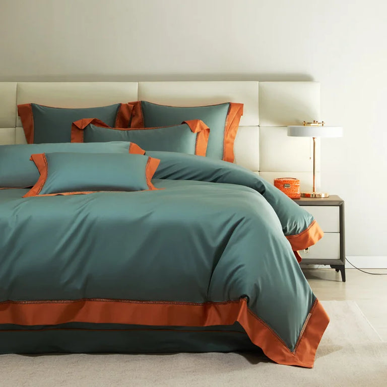 Sateen Egyptian Cotton Bedding Set 1000TC | Hemstitch Border on double bed