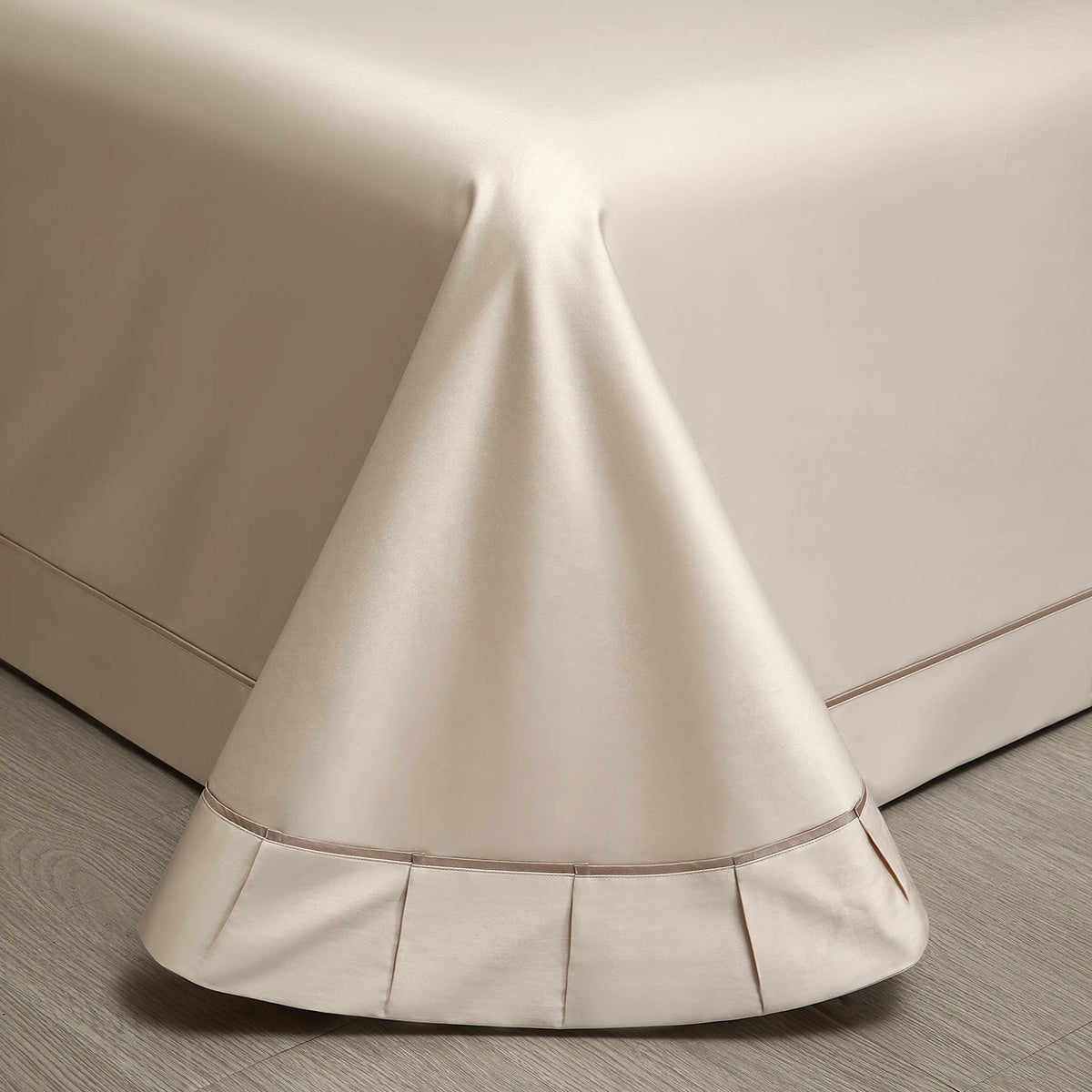 Sateen Egyptian Cotton Bedding Set 1000TC | Twin Stripe plain sheet corner